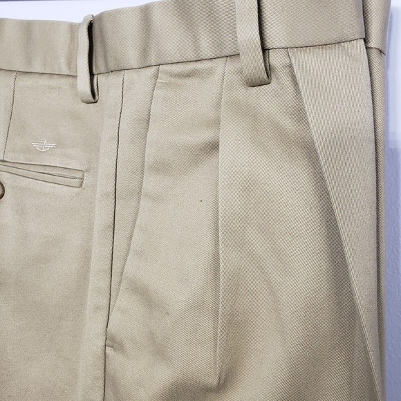 Dockers Men's Pants Tan Khaki D3 Pleated Classic Fit style #406694123 36 x 29 - Picture 6 of 16